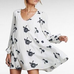 Free People Austin Soft Sage Floral Embroidered Tunic Mini Dress Size Medium